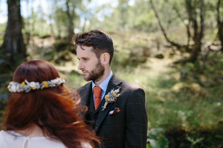 Intimate Outdoor Scotland Wedding http://www.caroweiss.com/