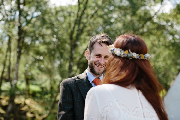 Intimate Outdoor Scotland Wedding http://www.caroweiss.com/