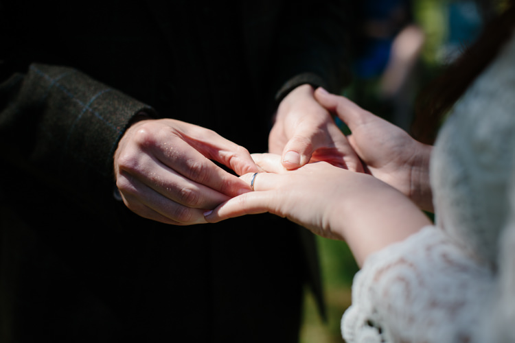 Intimate Outdoor Scotland Wedding http://www.caroweiss.com/