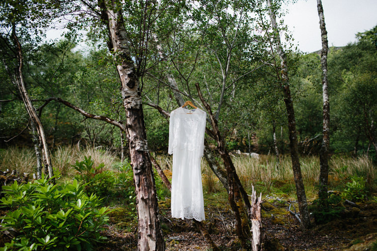 Intimate Outdoor Scotland Wedding http://www.caroweiss.com/