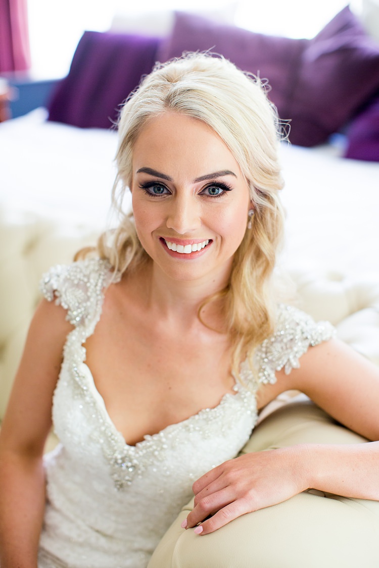 Make Up Hair Bride Bridal Pretty Beautiful Romantic Summer Country Blush Wedding http://katherineashdown.co.uk/
