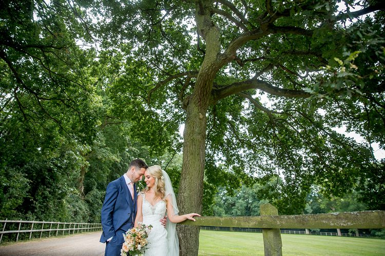 Romantic Summer Country Blush Wedding http://katherineashdown.co.uk/