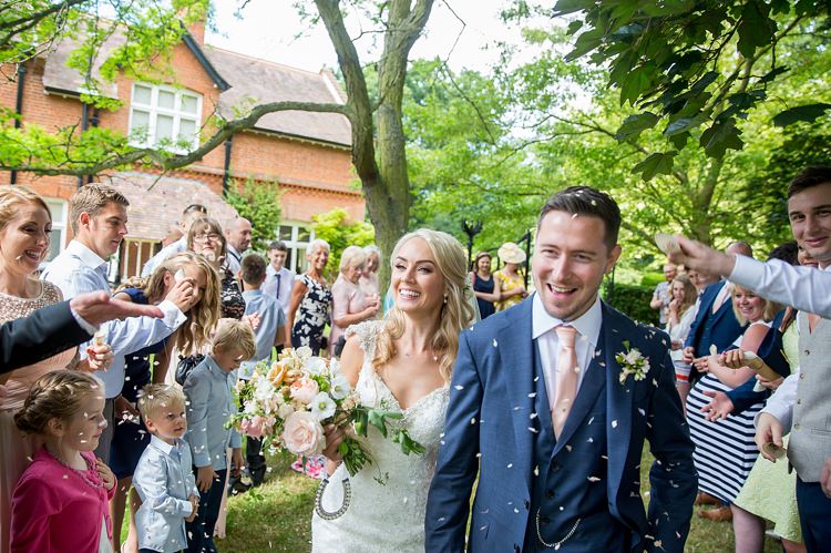 Confetti Throw Romantic Summer Country Blush Wedding http://katherineashdown.co.uk/ 