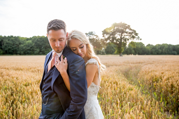Romantic Summer Country Blush Wedding http://katherineashdown.co.uk/