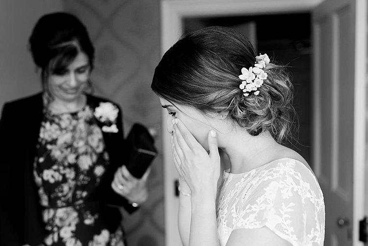 Chic Natural Garden Wedding http://www.folegaphotography.co.uk/