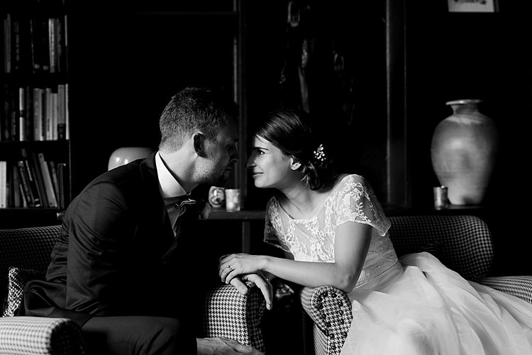 Chic Natural Garden Wedding http://www.folegaphotography.co.uk/
