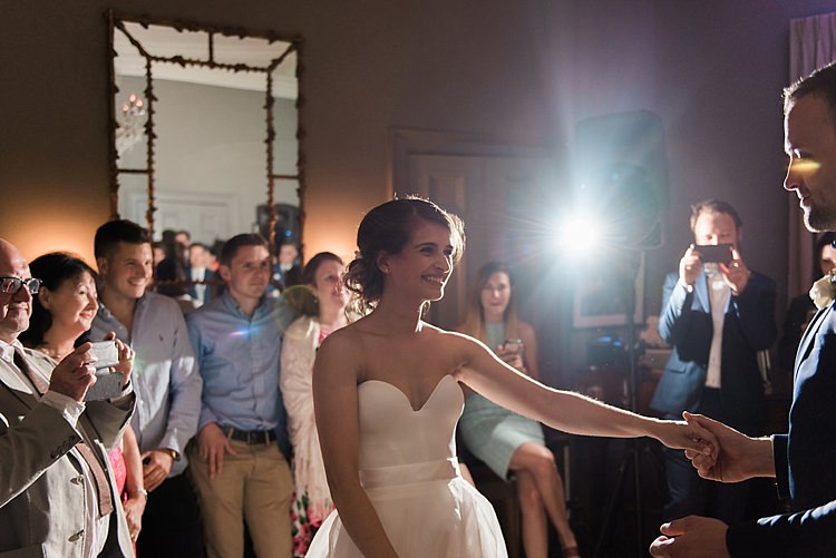 Chic Natural Garden Wedding http://www.folegaphotography.co.uk/