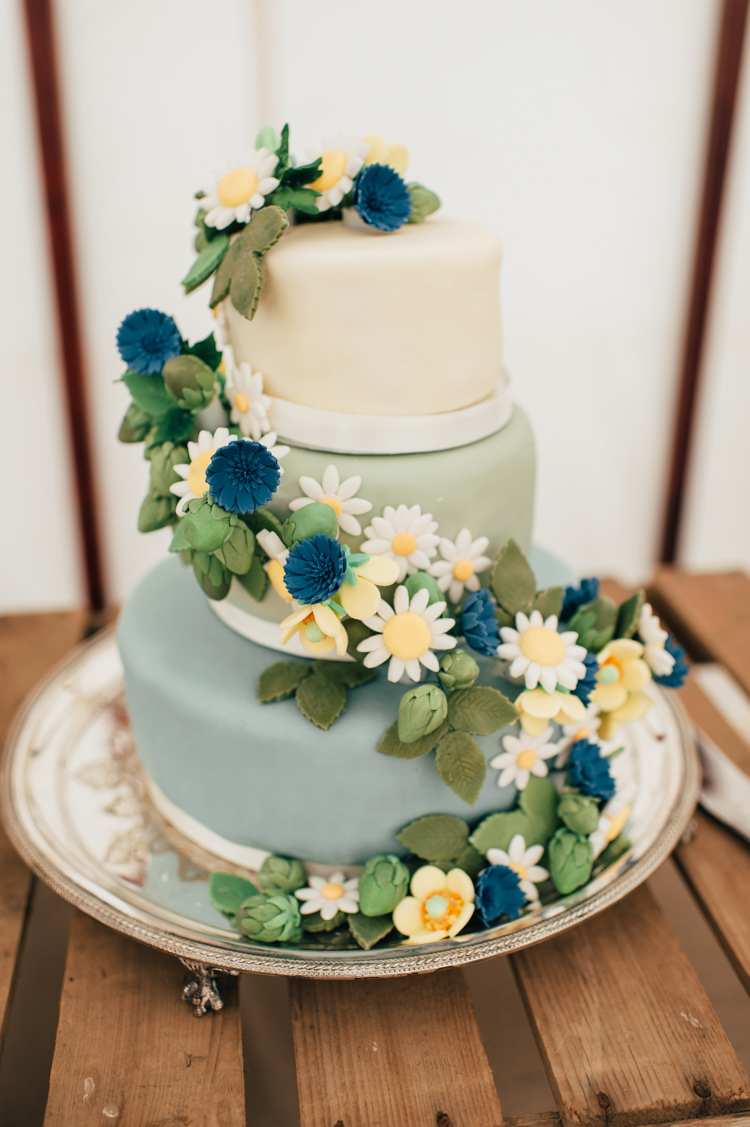 Floral Cake Seaside Country Farm Pale Blue Marquee Wedding http://loveandadventures.co.uk/