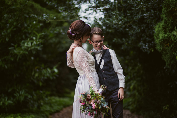 Relaxed Autumnal Child Friendly Wedding http://kathrynedwardsphotography.com/