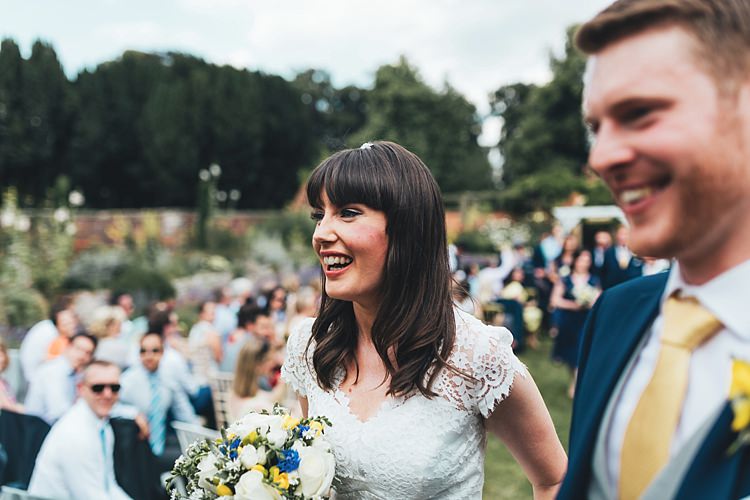 Fun Navy Yellow Country Garden Wedding http://missgen.com/