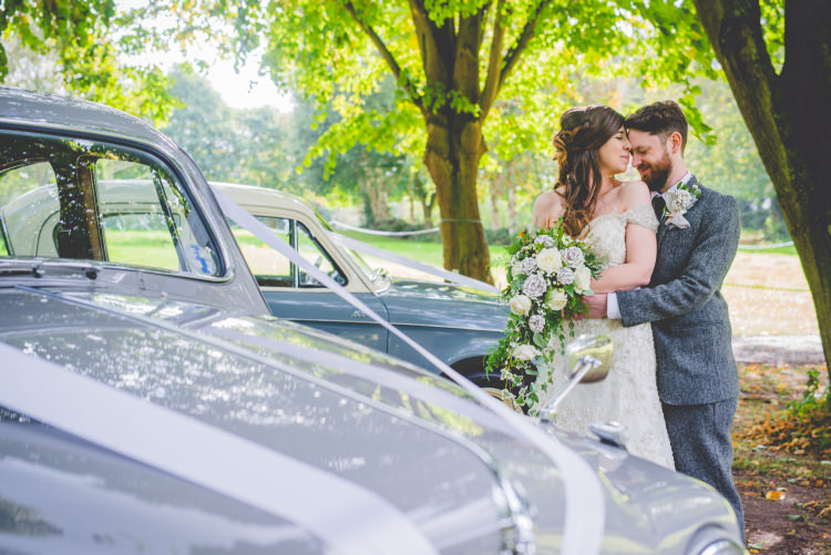 Autumn Garden Books Wedding http://www.emmahillierphotography.com/