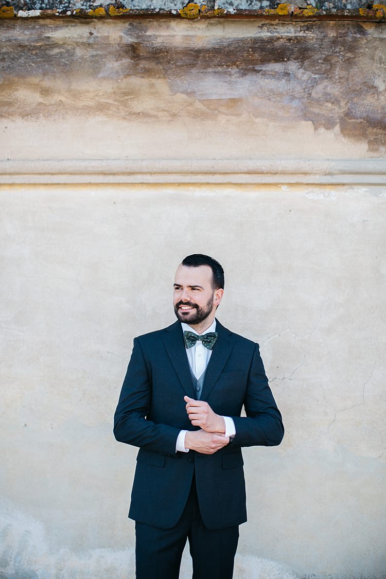 Groom Charcoal Pinstripe Suit Grey Vest Green Patterned Bowtie Rustic Chic Greenery Wedding Ideas in Tuscany http://www.tastino0.it/