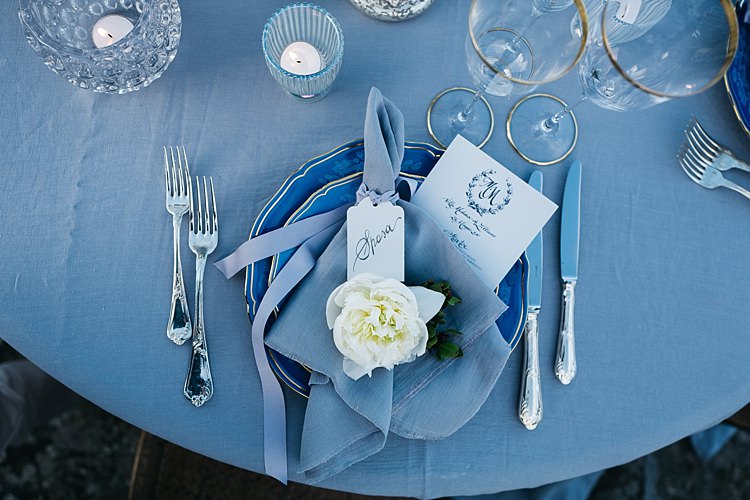 Reception Table Setting Tealight Candles Glass Holders Black White Stationery Calligraphy Fresh White Rose Silver Cutlery Rustic Chic Greenery Wedding Ideas in Tuscany http://www.tastino0.it/