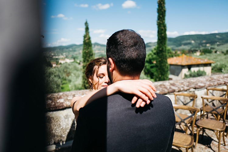 Outdoor Ceremony Bride Groom Wooden Chairs Beautiful View Trees Rustic Chic Greenery Wedding Ideas in Tuscany http://www.tastino0.it/