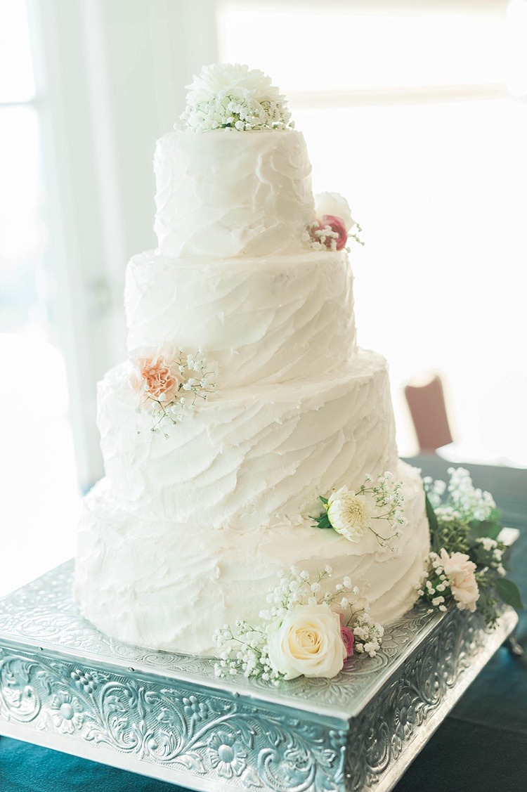 Wedding Cake White Textured Icing Fresh Flowers Roses Gypsophila Mint Cake Stand Soft Blush Sage Green Wedding California http://julia-rosephotography.com/