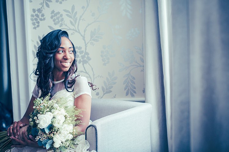Fun Stylish City Hall Wedding http://www.terryliphotography.co.uk/