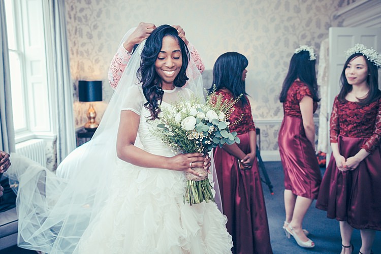 Fun Stylish City Hall Wedding http://www.terryliphotography.co.uk/