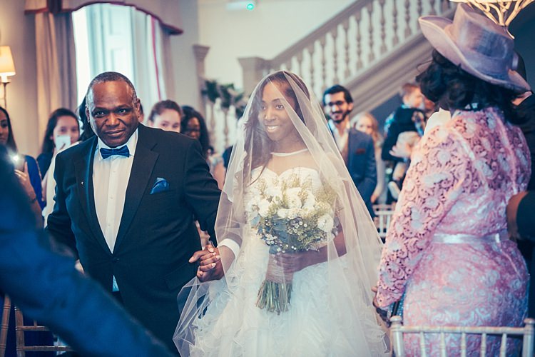 Fun Stylish City Hall Wedding http://www.terryliphotography.co.uk/