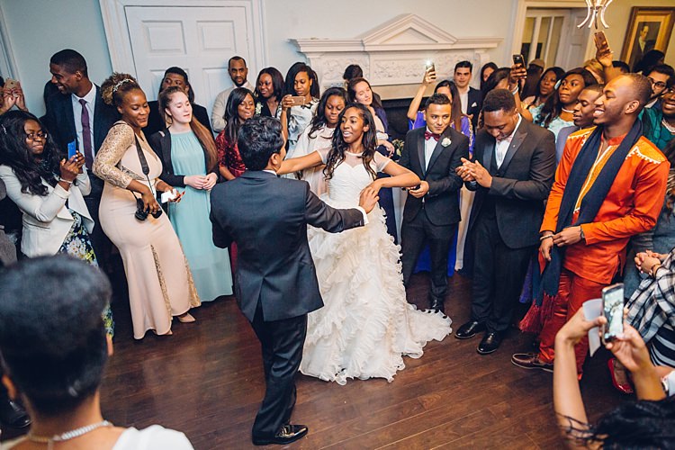Fun Stylish City Hall Wedding http://www.terryliphotography.co.uk/