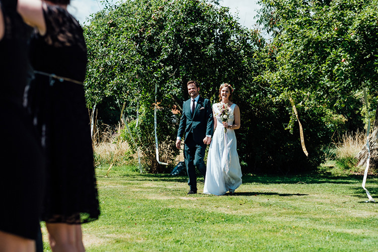 Fun DIY Barn Farm Summer Wedding http://www.annapumerphotography.com/