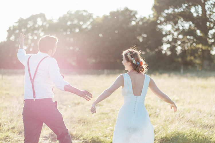 Fun DIY Barn Farm Summer Wedding http://www.annapumerphotography.com/