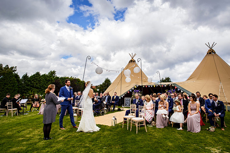 Outdoorsy Garden Rustic Tipi Wedding http://alexabbottphotography.co.uk/