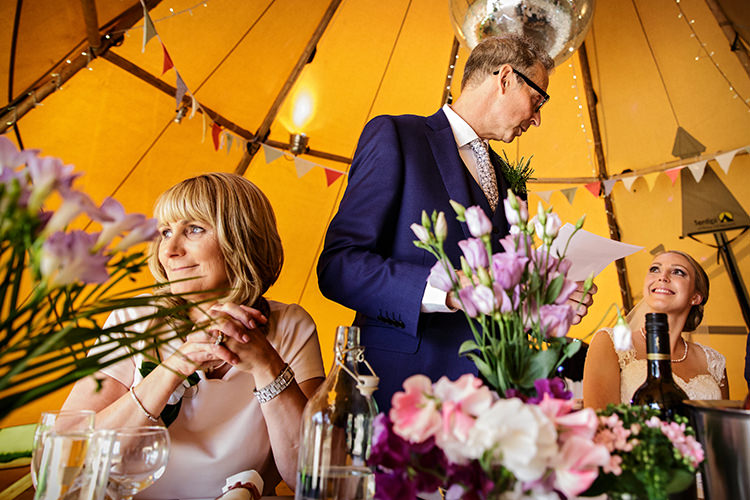 Outdoorsy Garden Rustic Tipi Wedding http://alexabbottphotography.co.uk/