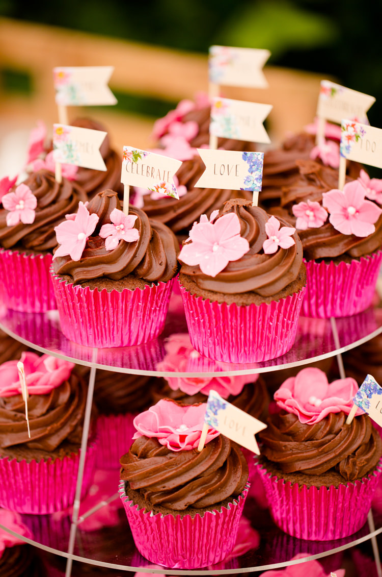 Chocolate Cup Cakes Flags Colourful Pastel Home Made Farm Wedding http://helencawtephotography.com/