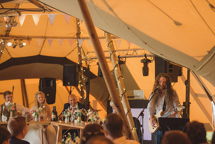Rustic Quirky Woodland Wedding http://www.rebeccadouglas.co.uk/