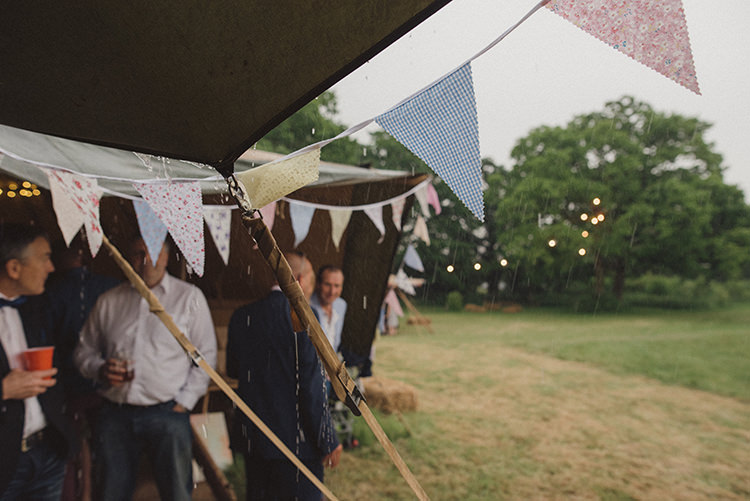 Rustic Quirky Woodland Wedding http://www.rebeccadouglas.co.uk/