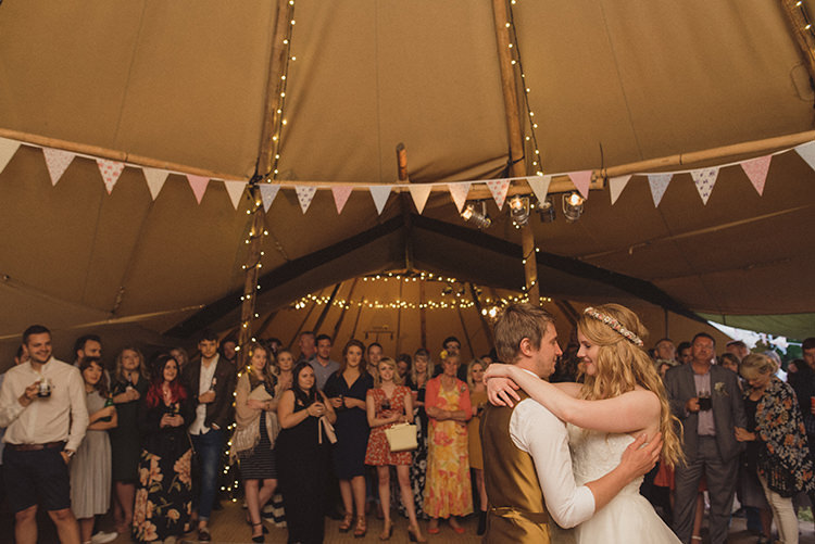 Rustic Quirky Woodland Wedding http://www.rebeccadouglas.co.uk/