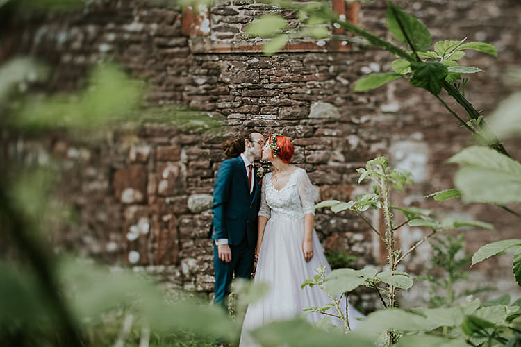 Colourful Crafty Relaxed Watercolour Wedding https://suesliquephotography.com/
