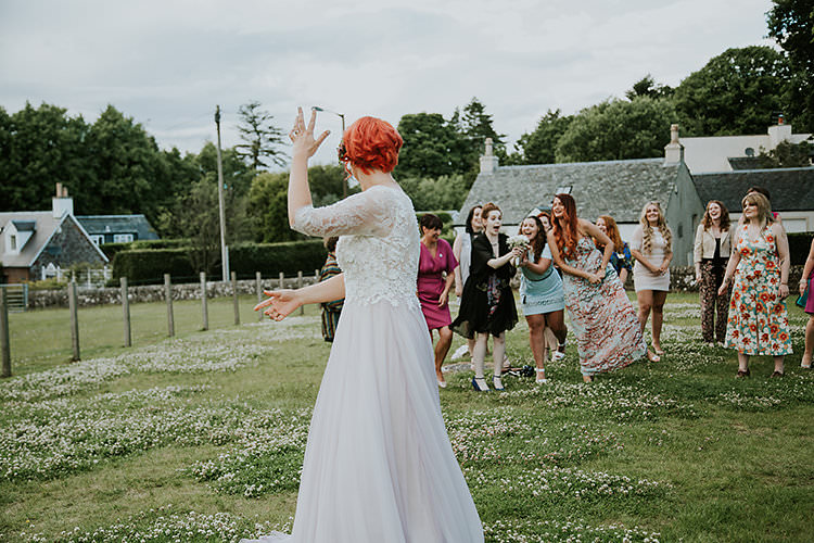 Colourful Crafty Relaxed Watercolour Wedding https://suesliquephotography.com/