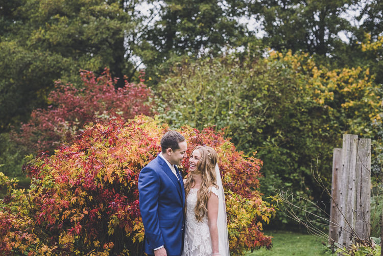 Ethereal Romantic Autumn Barn Wedding http://www.oacphotography.com/