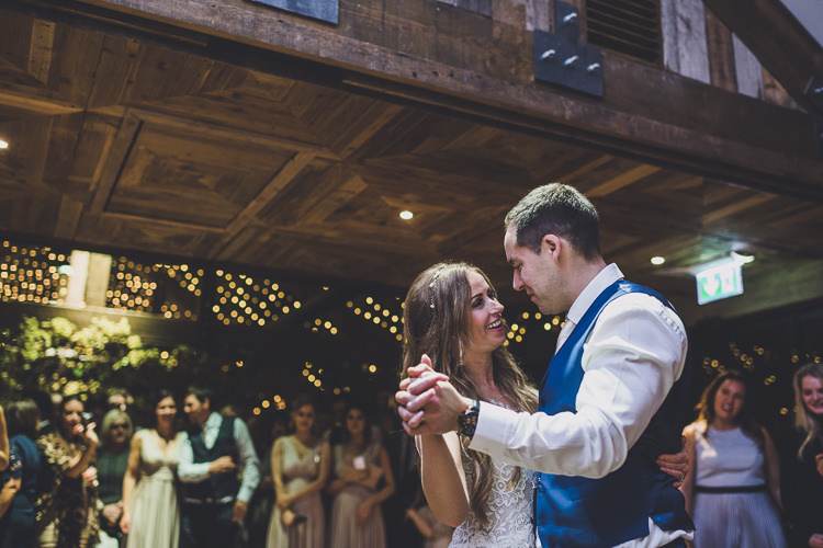 Ethereal Romantic Autumn Barn Wedding http://www.oacphotography.com/