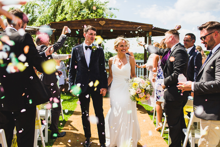 Confetti Throw Fun Festival Glamping Wedding https://storry.co.uk/