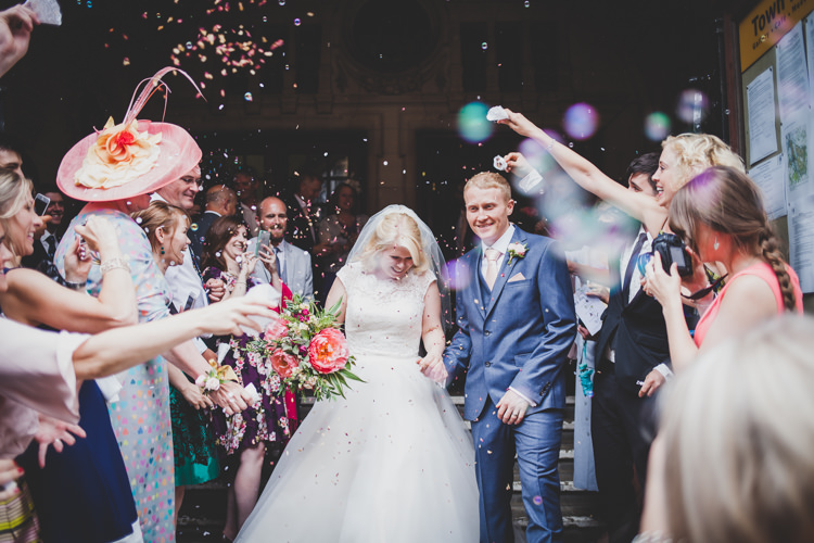 DIY Summer Tipi Wedding http://www.eva-photography.com/