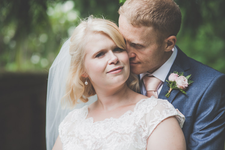 DIY Summer Tipi Wedding http://www.eva-photography.com/