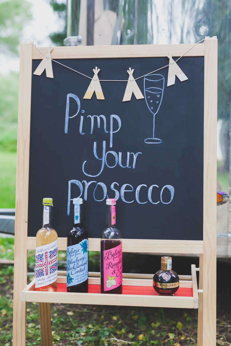 Pimp Your Prosecco Bar Drinks Station Sign DIY Summer Tipi Wedding http://www.eva-photography.com/