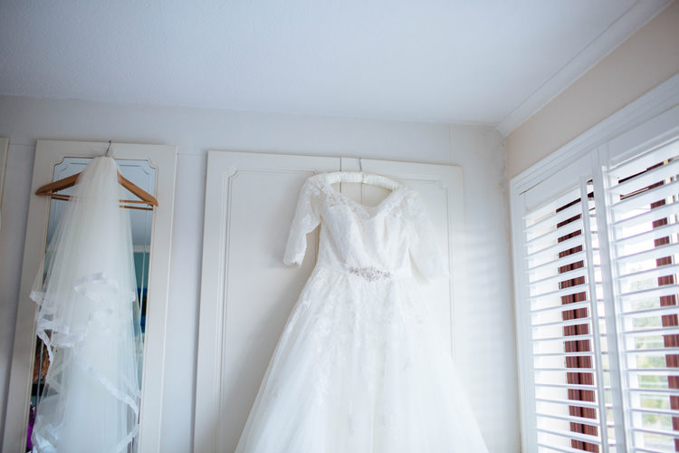 Enchanted English Country Garden Wedding Disney http://lauradebourdephotography.com/