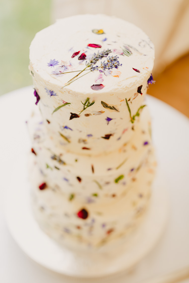 Petal Flower Cake Rustic Hand Crafted Relaxed Wedding http://www.andydavison.com/