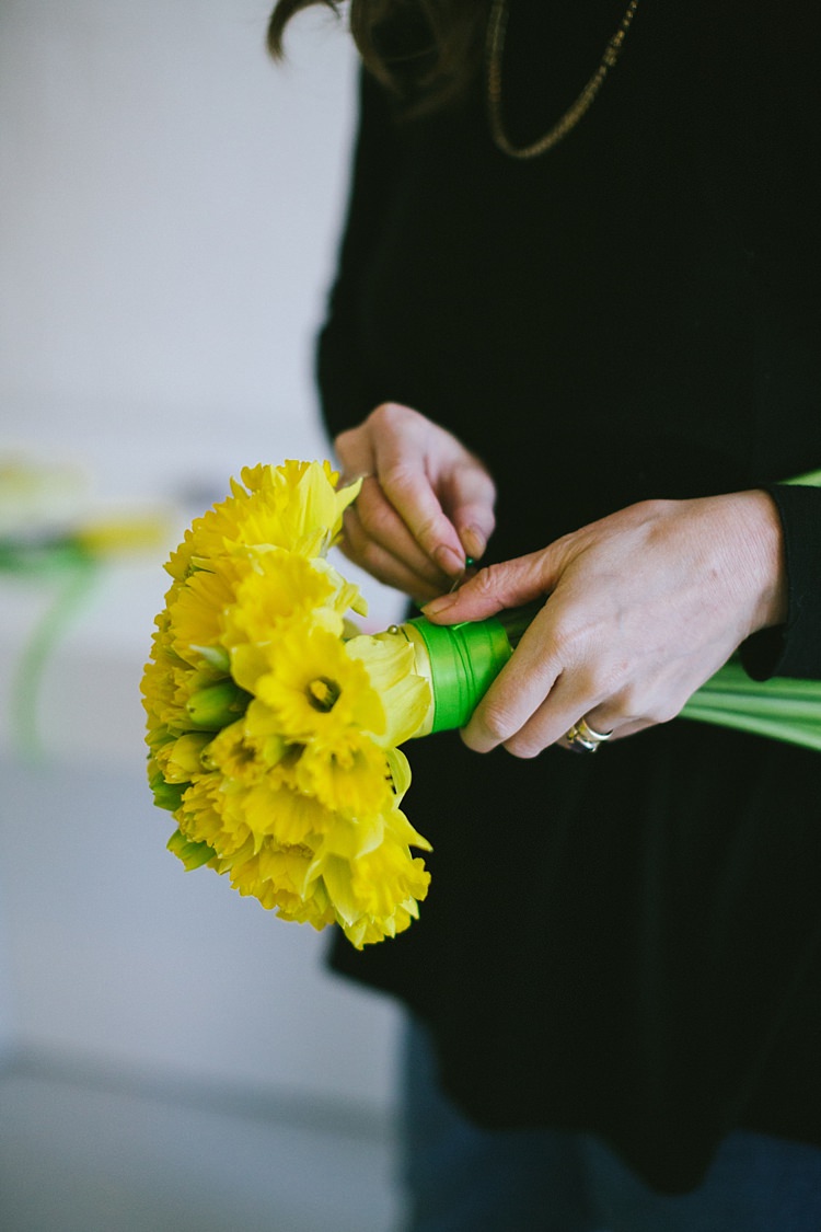 DIY Daffodil Spring Topiary Table Centrepiece www.binkynixon.com