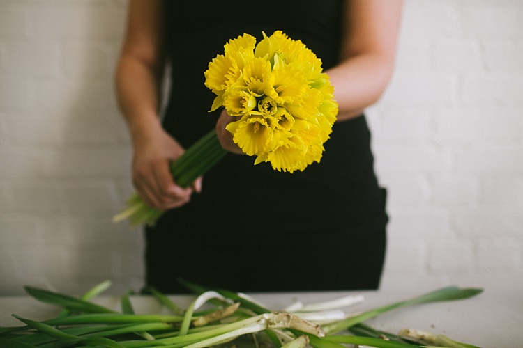 DIY Daffodil Spring Topiary Table Centrepiece www.binkynixon.com
