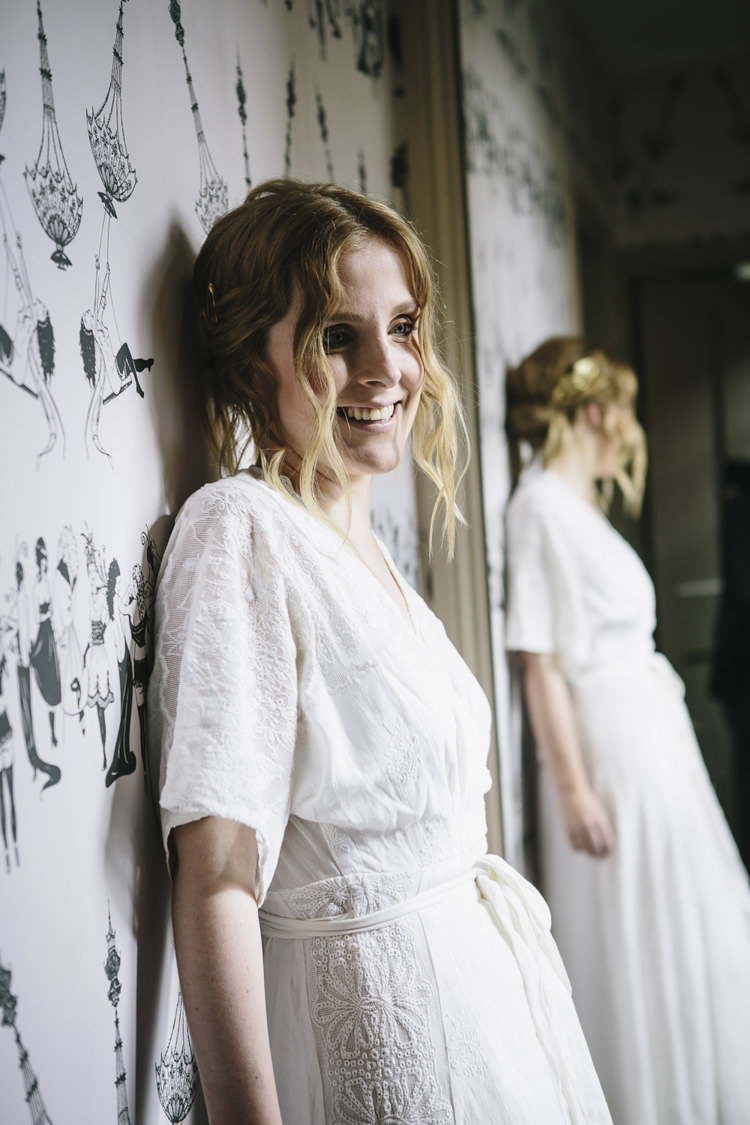 Stylish Clean Modern City Wedding https://mybeautifulbride.co.uk/