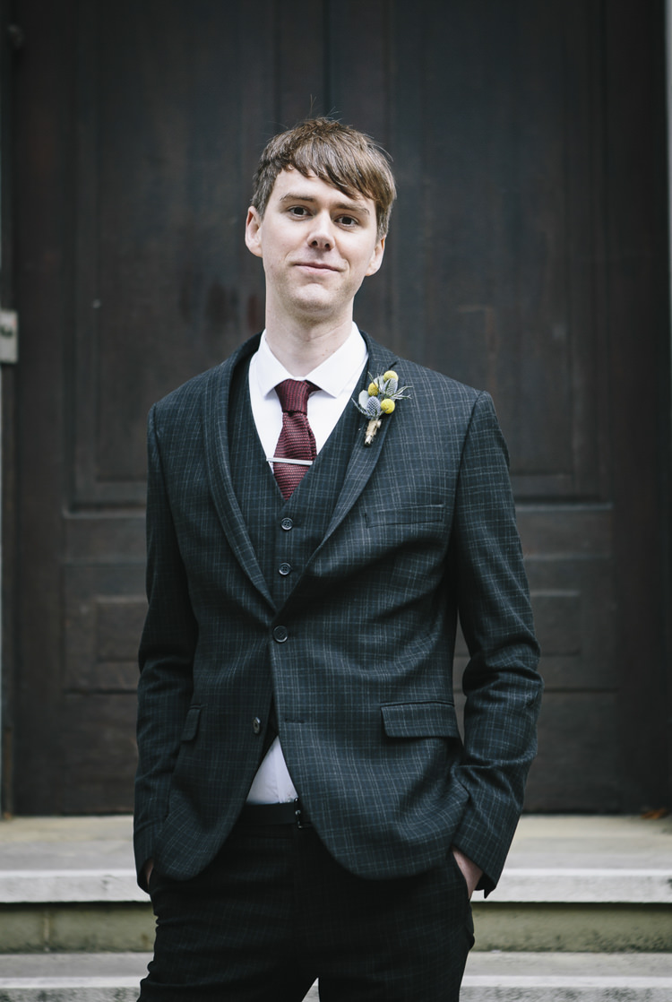 Red Knitted Tie Groom Stylish Clean Modern City Wedding https://mybeautifulbride.co.uk/