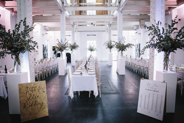 Stylish Clean Modern City Wedding https://mybeautifulbride.co.uk/