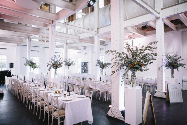 Stylish Clean Modern City Wedding https://mybeautifulbride.co.uk/