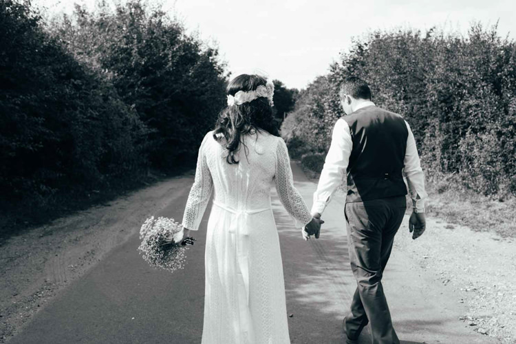 Indie Outdoorsy Camp Wedding http://emilytylerphotography.com/