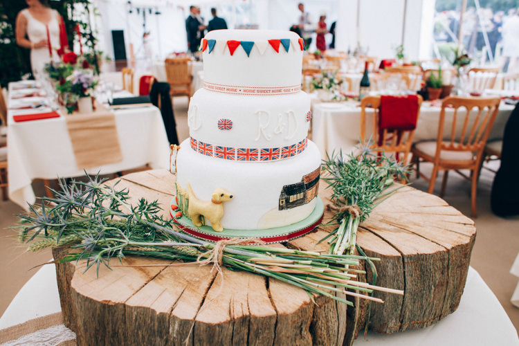 Hand Made Red White Blue Farm Wedding http://www.caseyavenue.co.uk/