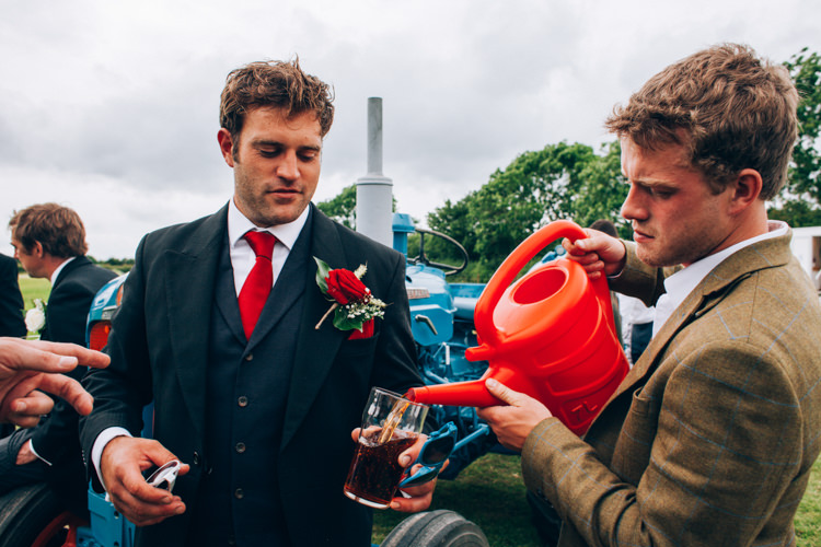 Hand Made Red White Blue Farm Wedding http://www.caseyavenue.co.uk/